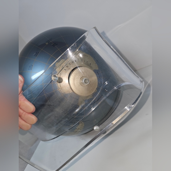 Vintage Replogle Diamond Marquise, Silver and Gold Globe with Clear Stand - Picture 7 of 11